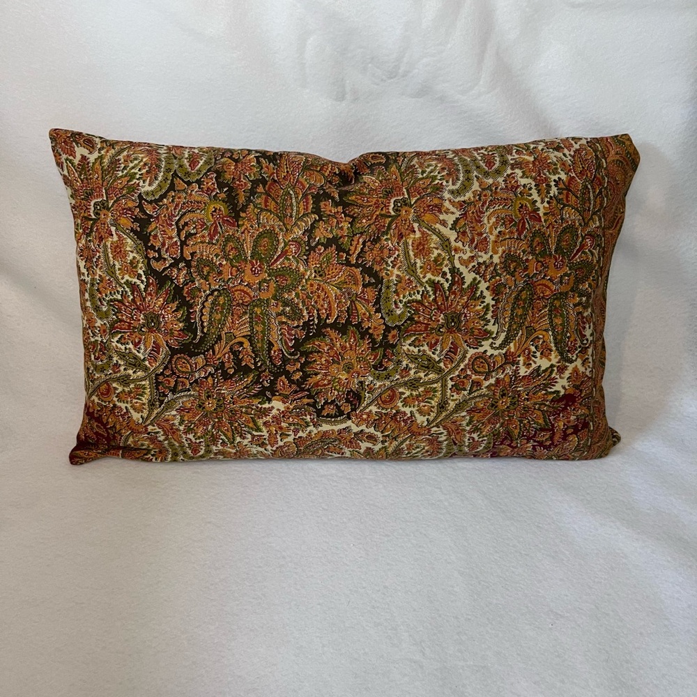 Pottery Barn Paisley Throw Pillow 16”x26”